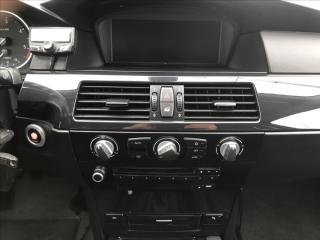 BMW Řada 5 2,0 520d Touring - náhled 14