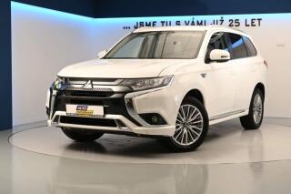 Mitsubishi Outlander 2.4 4x4 Kamera 165 KW PHEV