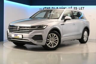 Volkswagen Touareg 3.0 4Motion LED ACC Vzduch Ta�