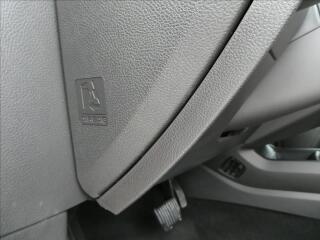 Ford Mondeo 2,0 TDCi 110kW automat,navigac - náhled 31