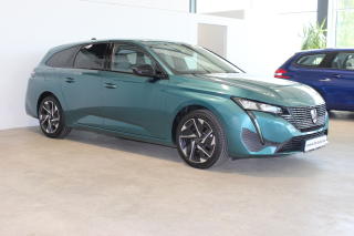 Peugeot 308 1.2i,130HP,aut.ALLURE PACK,DPH