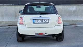 Mini One 1,6i 72 KW - náhled 11