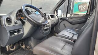 Mercedes-Benz Sprinter (2002) 2,7 CDI 115 KW 9 MÍST - náhled 14