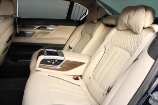 BMW Řada 7 750Li xDrive LASER MASÁŽE ČR - náhled 11