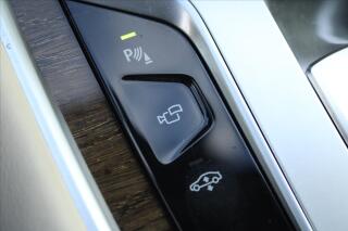 BMW Řada 7 750Li xDrive LASER MASÁŽE ČR - náhled 27