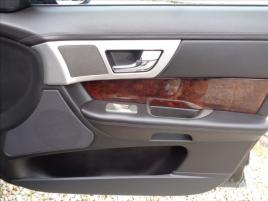 Jaguar XF 3,0D 155kW Luxury Auto - náhled 32