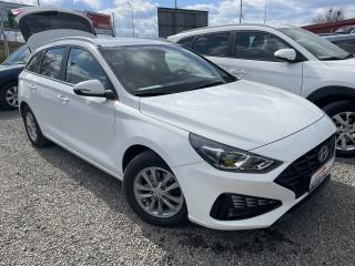 Hyundai i30 1.6 CRDi NEHAVAROVNO-NAVI-R!