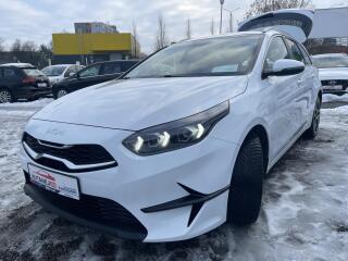 Kia Ceed 1.5T-GDi TOP-NAVI-NEHAVAR-DPH!