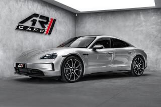 Porsche Taycan 4 Sport Chrono Pano