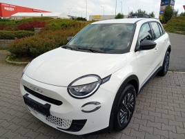 Fiat 600 1.2 HYBRID AT 100k /SKLADEM/