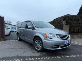 Chrysler Town & Country 3.6 LPG LIMITED DVD TOP KM !!