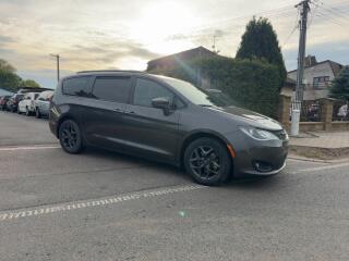 Chrysler Pacifica  3.6 L 8 m�st S type 2019
