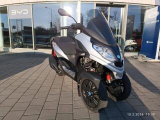 Piaggio MP3 300 Sport Argento Cometa (sleva 20