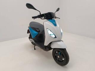 Piaggio 1 Active Artic mix (sleva 14.000.-)