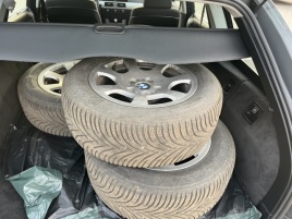 BMW Řada 5 (2005) Kombi 530 D - náhled 10