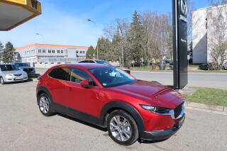 Mazda CX-30 2.0 G150 Bose, ta�n�, z�ruka