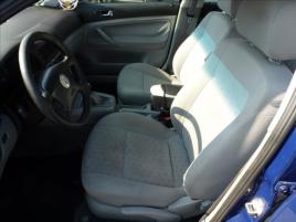 Volkswagen Passat 1,6 Bez dokladů !!! - náhled 12