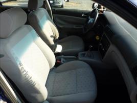 Volkswagen Passat 1,6 Bez dokladů !!! - náhled 23