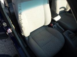 Volkswagen Passat 1,6 Bez dokladů !!! - náhled 25