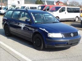 Volkswagen Passat 1,6 Bez dokladů !!! - náhled 3