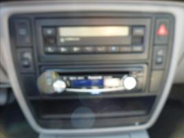 Volkswagen Passat 1,6 Bez dokladů !!! - náhled 33