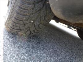 Volkswagen Passat 1,6 Bez dokladů !!! - náhled 40