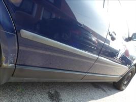 Volkswagen Passat 1,6 Bez dokladů !!! - náhled 44