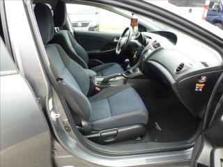 Honda Civic 1,8 V-TECH nová STK pakr kamer - náhled 26