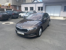 koda Octavia Combi 2.0TDi,110kw,DSG,17ALU