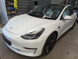 Tesla Model 3 PERFORMANCE 377kw
