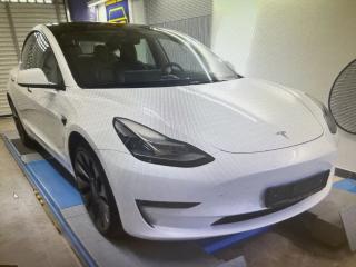 Tesla Model 3 PERFORMANCE 393kw