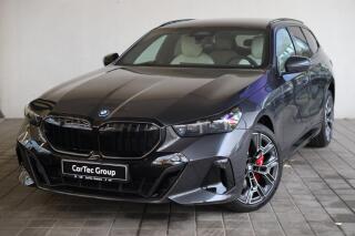 BMW 550e xDrive Touring
