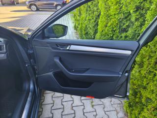 Škoda Superb 2.0 TDI Style 4x4 DSG - náhled 36