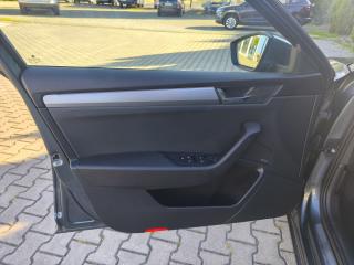 Škoda Superb 2.0 TDI Style 4x4 DSG - náhled 9