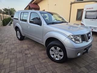 Nissan Pathfinder 2.5 dCi 128kw manul Comfort