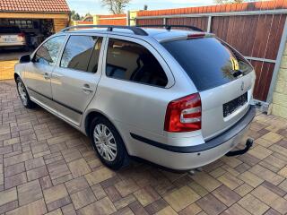 Škoda Octavia 2.0TDI 103Kw Elegance - Tažný  - náhled 4