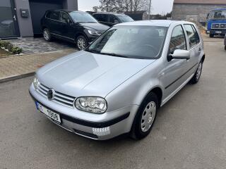 Volkswagen Golf IV 1.6i 77Kw Special - Klima