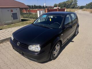 Volkswagen Golf IV 1.4i 55Kw Special - Ta�n�
