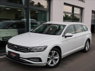 Volkswagen Passat 2.0 TDi,110kW,1majR,Serv.kn.