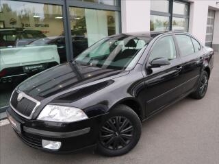 �koda Octavia 1.6 FSi,85kW,Nov��R,klima