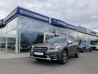 Subaru Outback 2.5i CVT Touring * Z�RUKA *