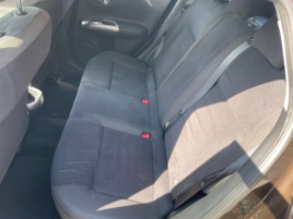 Nissan Juke 1,6 - náhled 8
