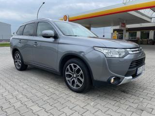 Mitsubishi Outlander (2014) 2,2 DI-D 7 míst - náhled 3