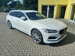 Volvo V90 2.0 D3 MOMENTUM   ZADNO !
