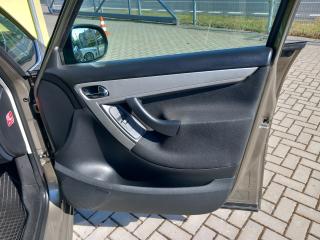Citroën C4 Picasso (2012) 1,6i ČR 113t.KM! PRAV.SERVIS ! - náhled 20