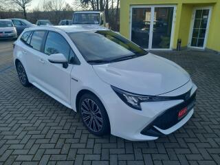 Toyota Corolla 1.8 NAVI VYH�.VOLANT ODPO�ET !