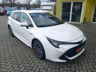 Toyota Corolla 1.8 NAVI VYH�.VOLANT ODPO�ET !