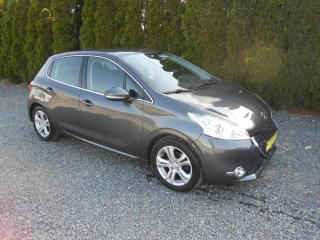 Peugeot 208 NAVU,LED,CHROM!!!!