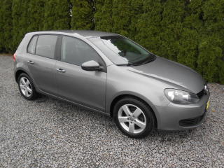 Volkswagen Golf 1.416V, Klimatizace!!