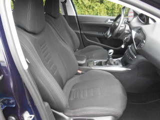 Peugeot 308 1,6  NAVI,KAMERA.FULL LED - náhled 17